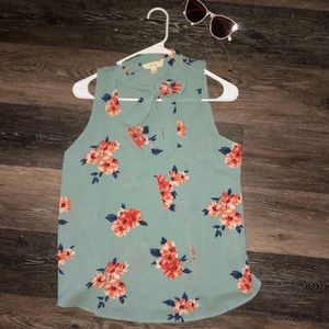 Green floral tank top!